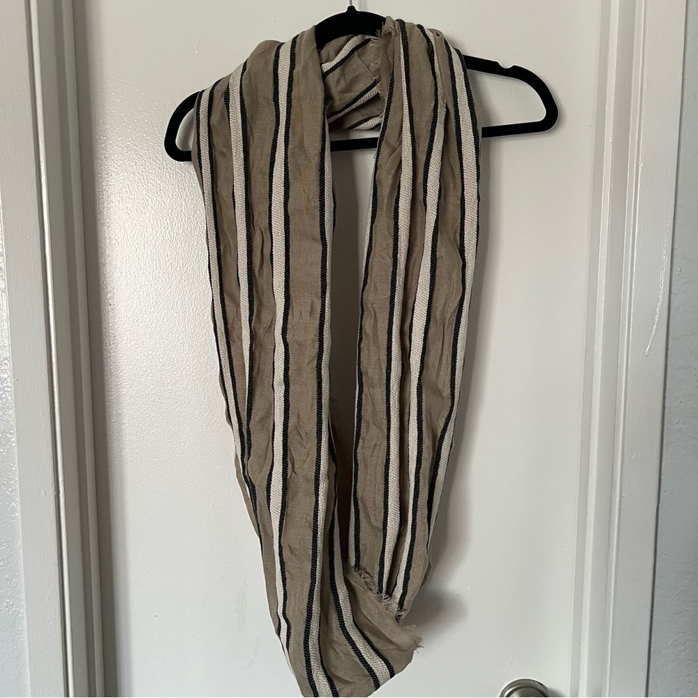Urban Outfitters Ecote Infinity Scarf